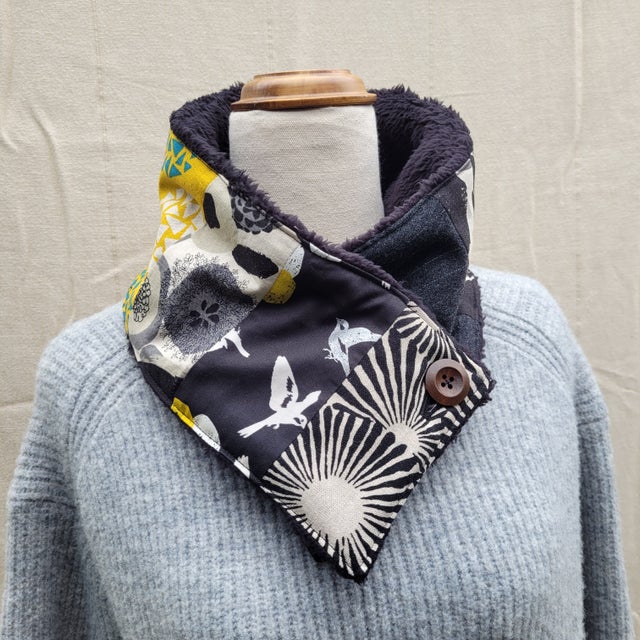 Scarf / Neck warmer | The Niki Tree